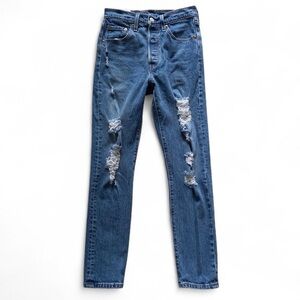 Classic Blue Distressed Women's Jeans Levi’s